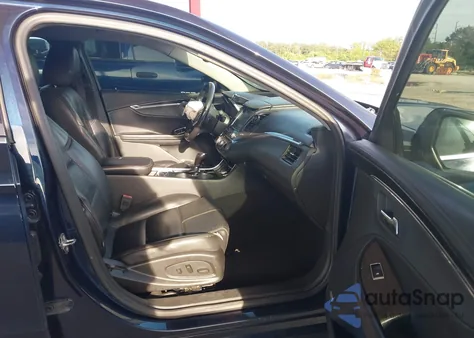 2017 Chevrolet Impala 1Lt z USA, uszkodzony, nr VIN 2G1105S32H9148525